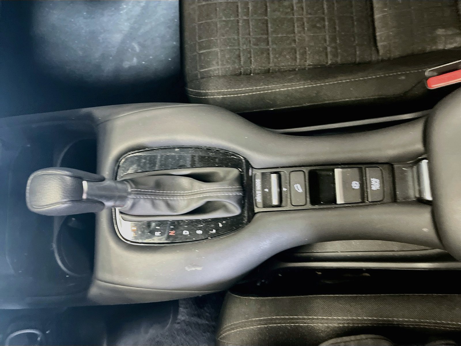 Used 2025 Honda HR-V LX image 16