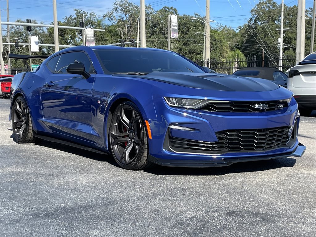 Used 2020 Chevrolet Camaro SS RWD image 23