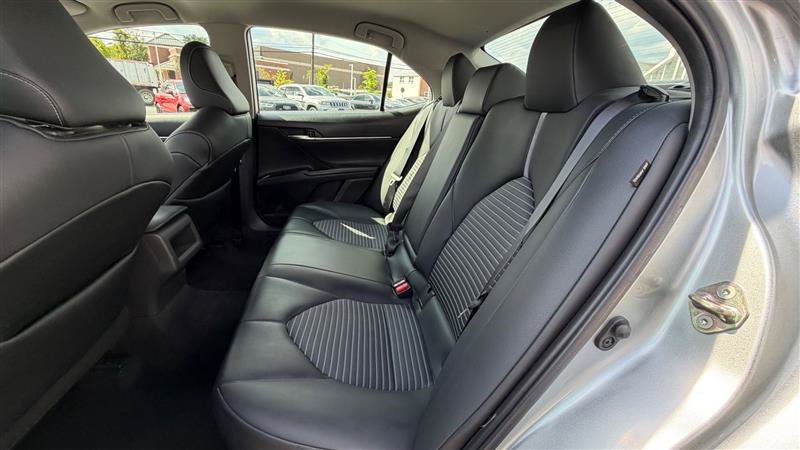 Used 2020 Toyota Camry SE w/ Convenience Package FWD image 43