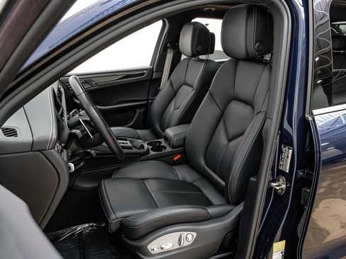 Used 2022 Porsche Macan S AWD/4WD image 29