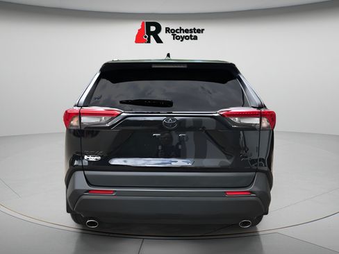 Certified 2024 Toyota RAV4 XLE w/ Convenience Package AWD/4WD image 6