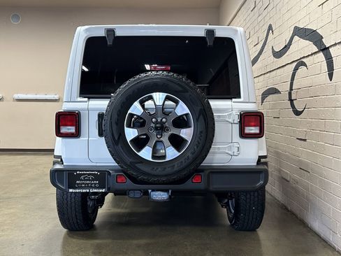 Used 2021 Jeep Wrangler Unlimited Sahara w/ Uconnect 4C Nav & Sound Group image 5