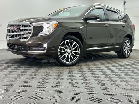 Used 2023 GMC Terrain Denali w/ LPO, Floor Liner Package image 21