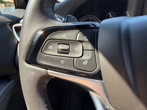 Used 2023 Buick Enclave Essence AWD/4WD image 21