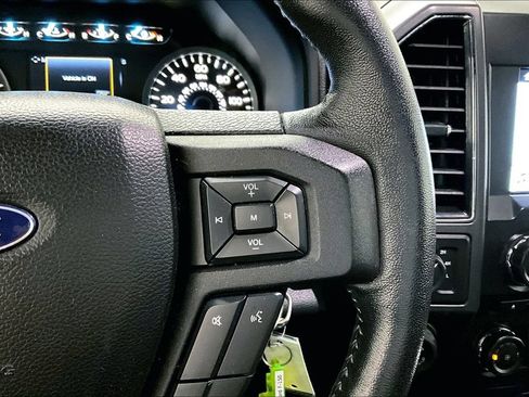 Used 2018 Ford F150 XLT w/ Equipment Group 302A Luxury AWD/4WD image 13