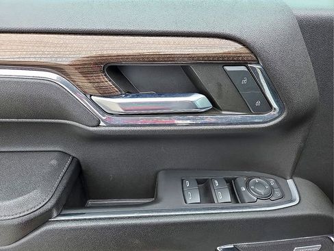 Used 2023 Chevrolet Silverado 1500 LT Trail Boss w/ Convenience Package II image 15