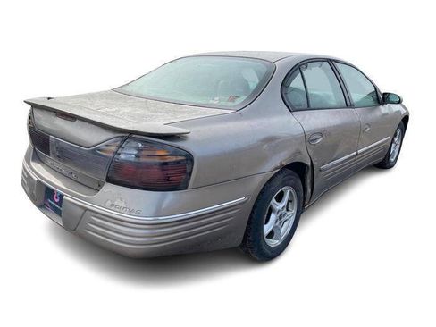 Used 2001 Pontiac Bonneville SE image 5