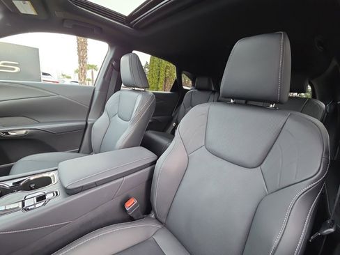 Certified 2025 Lexus RX 350 w/ Convenience Package image 14