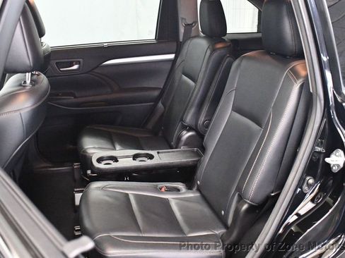 Used 2016 Toyota Highlander XLE image 21