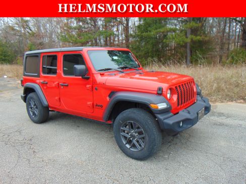 Certified 2024 Jeep Wrangler Sport S image 11