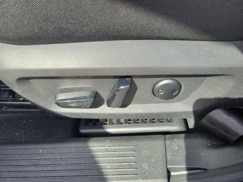 Certified 2023 Nissan Rogue SV FWD image 20