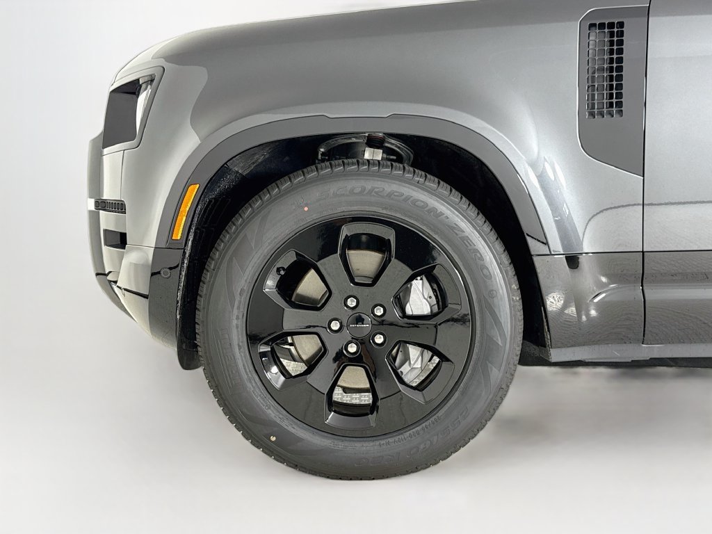 Used 2026 Land Rover Defender 110 X-Dynamic SE AWD/4WD image 27
