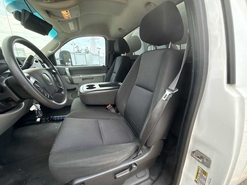 Certified 2013 Chevrolet Silverado 2500 W/T RWD image 17