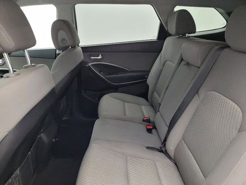 Used 2018 Hyundai Santa Fe SE AWD/4WD image 18