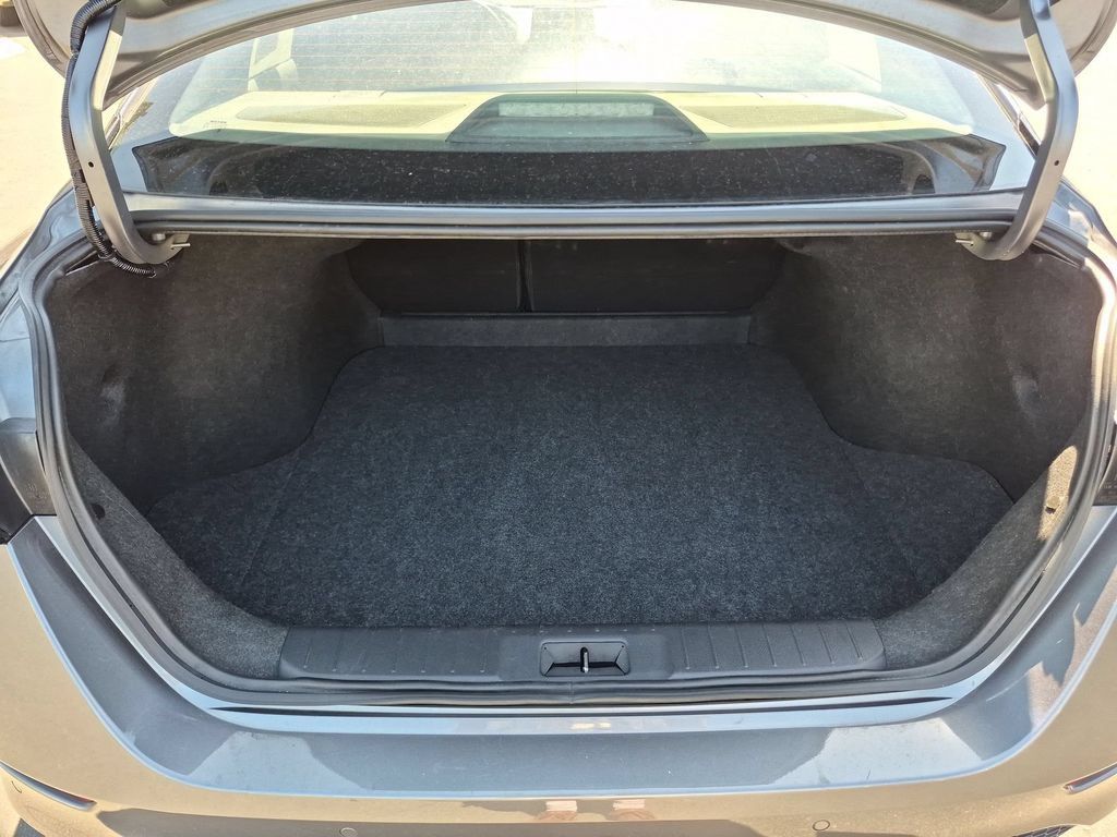 Used 2025 Nissan Sentra SV FWD image 29