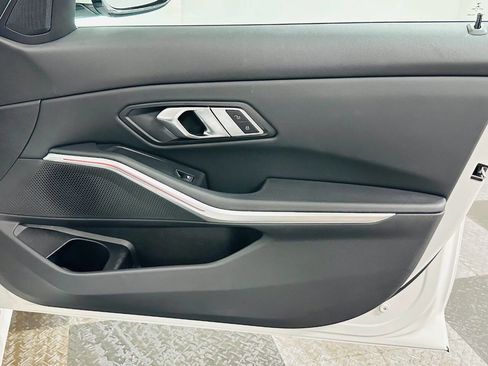 Used 2022 BMW 330i xDrive Sedan w/ Driving Assistance Package image 27