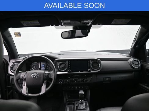 Used 2022 Toyota Tacoma TRD Sport w/ TRD Premium Sport Package AWD/4WD image 27