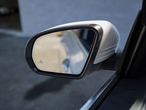 Used 2022 Mercedes-Benz GLA 250 4MATIC image 34