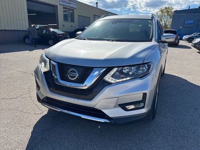 Used 2017 Nissan Rogue SL