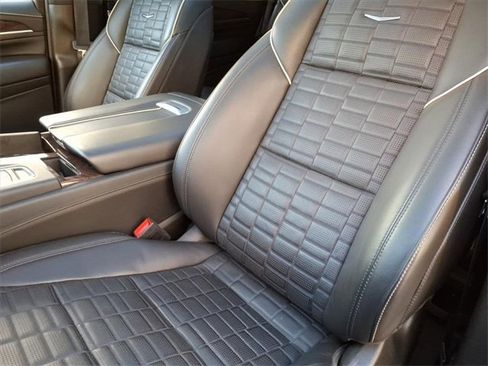 Certified 2023 Cadillac Escalade Premium Luxury Platinum image 24