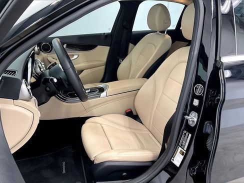Used 2019 Mercedes-Benz C 300 Sedan image 7
