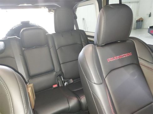 New 2025 Jeep Wrangler Unlimited Rubicon image 14