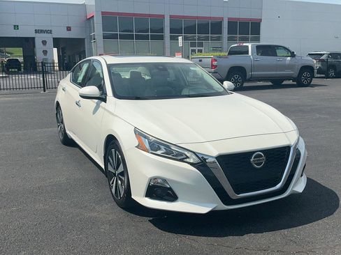 Used 2022 Nissan Altima 2.5 SL image 3