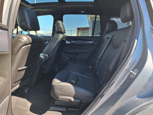 Used 2024 Cadillac XT6 Premium Luxury image 12