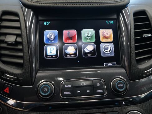 Used 2015 Chevrolet Impala LT FWD image 33