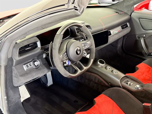 Used 2023 Maserati MC20 Spyder RWD image 13