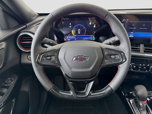 New 2026 Chevrolet Trax RS w/ Sunroof Package FWD image 11