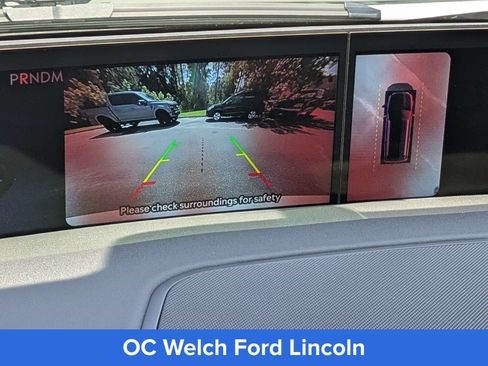 Certified 2026 Lincoln Navigator Reserve AWD/4WD image 13