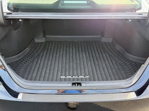 Certified 2023 Toyota Camry SE image 4