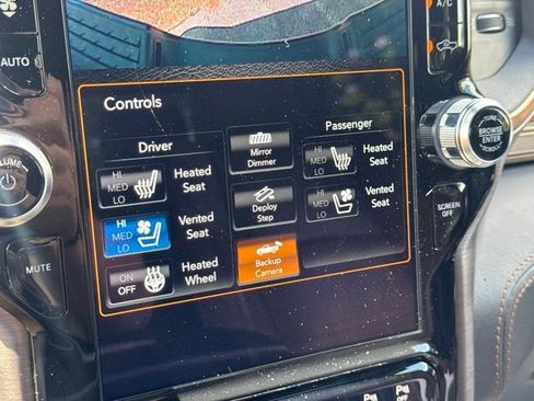 Used 2019 RAM 2500 Limited AWD/4WD image 21