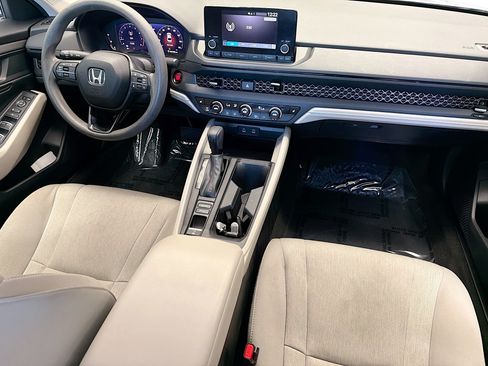 Used 2023 Honda Accord EX image 12