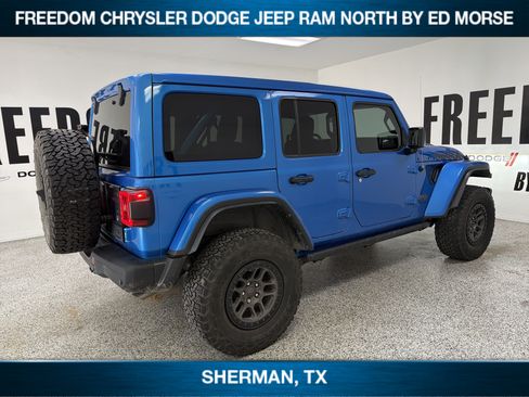 Used 2022 Jeep Wrangler Unlimited Rubicon w/ Xtreme Recon 35" Tire Package AWD/4WD image 4