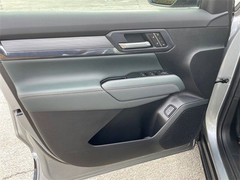 New 2026 GMC Terrain AT4 w/ Convenience Package III image 17