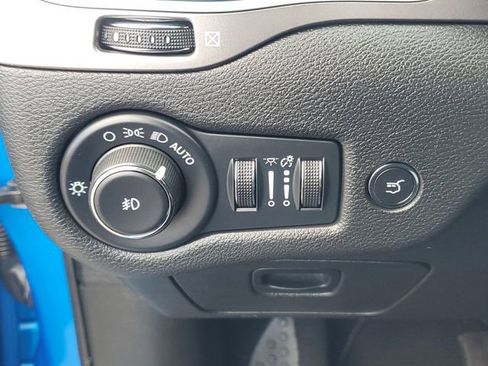 Used 2022 Jeep Cherokee Latitude Lux image 21