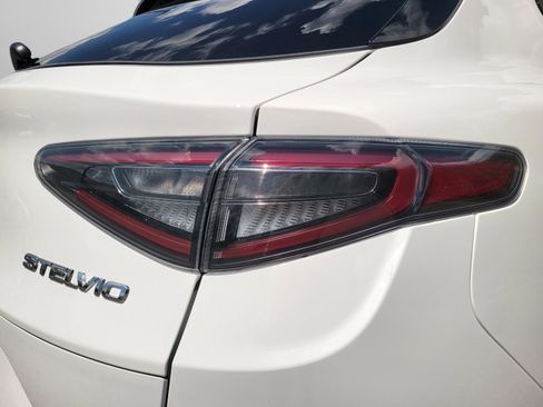 New 2026 Alfa Romeo Stelvio Sprint AWD/4WD image 18