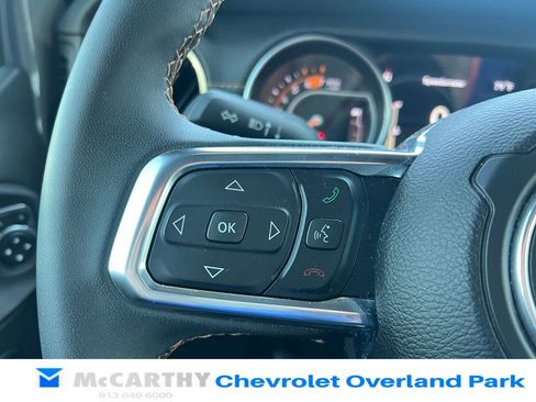 Used 2023 Jeep Wrangler Unlimited Sahara image 12