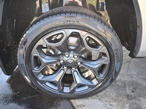 Used 2021 RAM 1500 Limited w/ Night Edition image 12