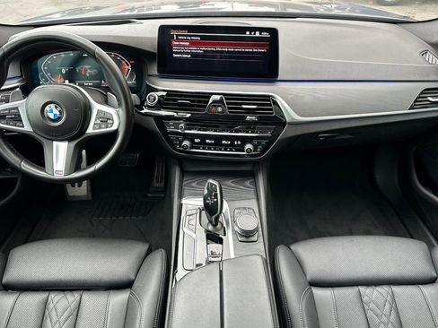 Used 2023 BMW 540i w/ M Sport Package RWD image 12
