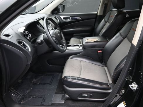 Used 2019 Nissan Pathfinder SV w/ Rock Creek Edition FWD image 16