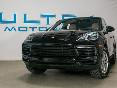 Used 2019 Porsche Cayenne AWD/4WD image 5