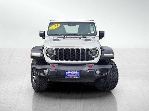 Used 2024 Jeep Wrangler Unlimited Rubicon image 2