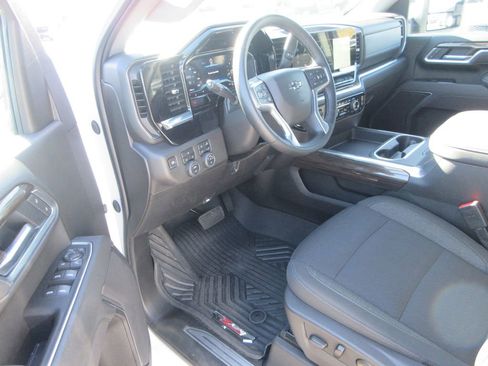 Certified 2025 Chevrolet Silverado 3500 LT w/ Trail Boss Package image 17