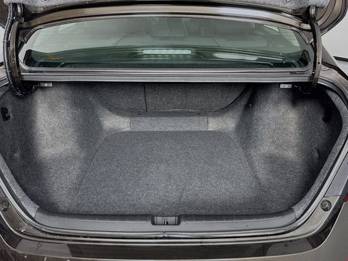 Certified 2018 Honda Accord Touring image 27