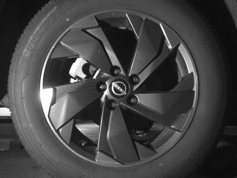 Used 2025 Nissan Rogue SV image 15