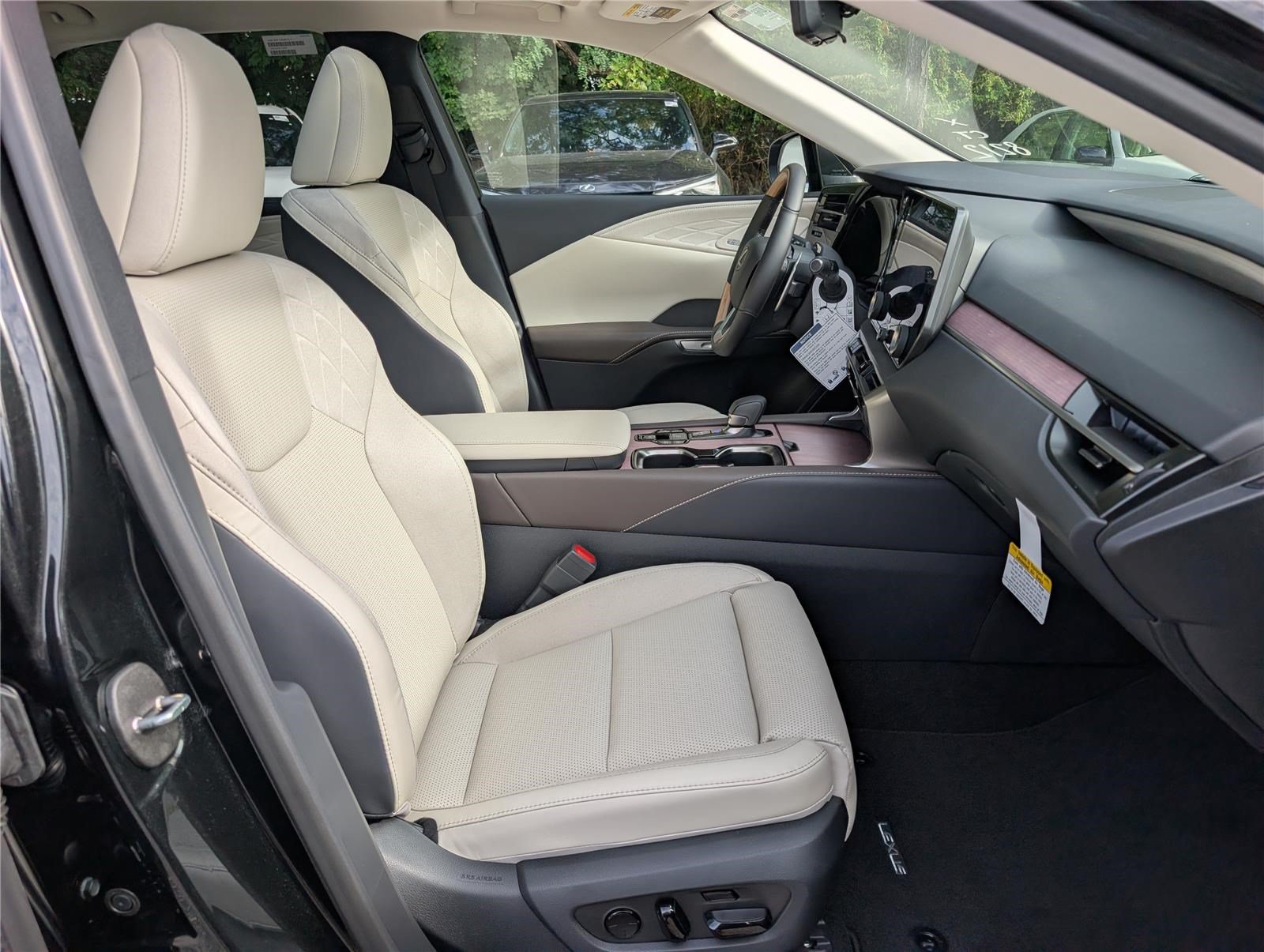 New 2026 Lexus RX 450h AWD w/ Convenience Package image 7