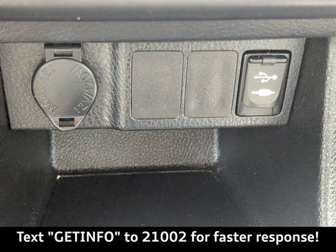 Used 2015 Toyota Corolla LE FWD image 25